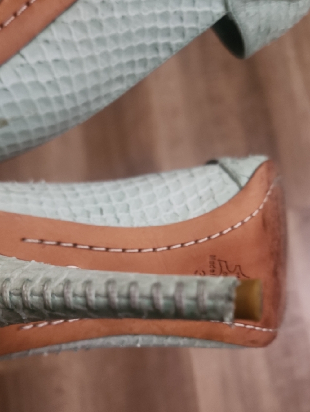 Alice + Olivia Mint Green Pointed Toe Stiletto Heels Textured Pumps Wedding - Picture 6 of 13